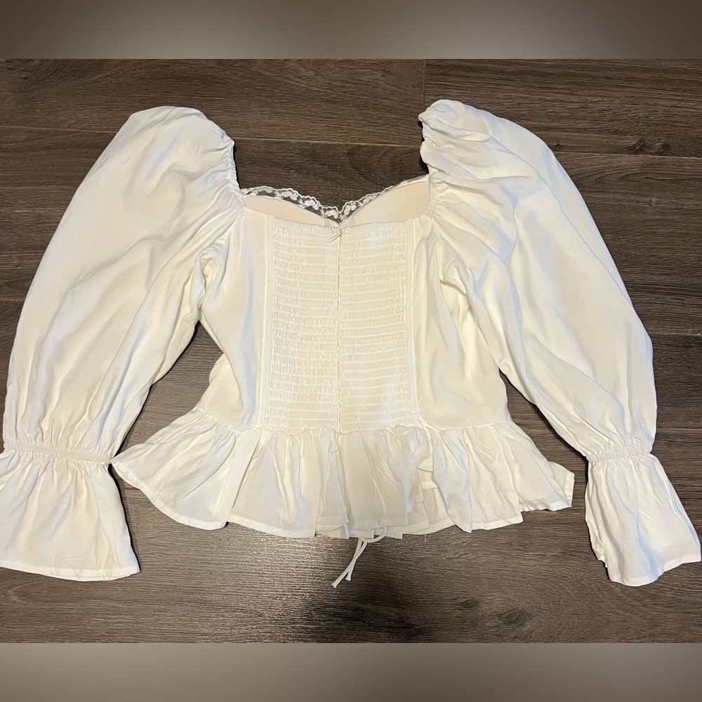 Elegant Victorian Style Corset Blouse - Picture 4 of 9